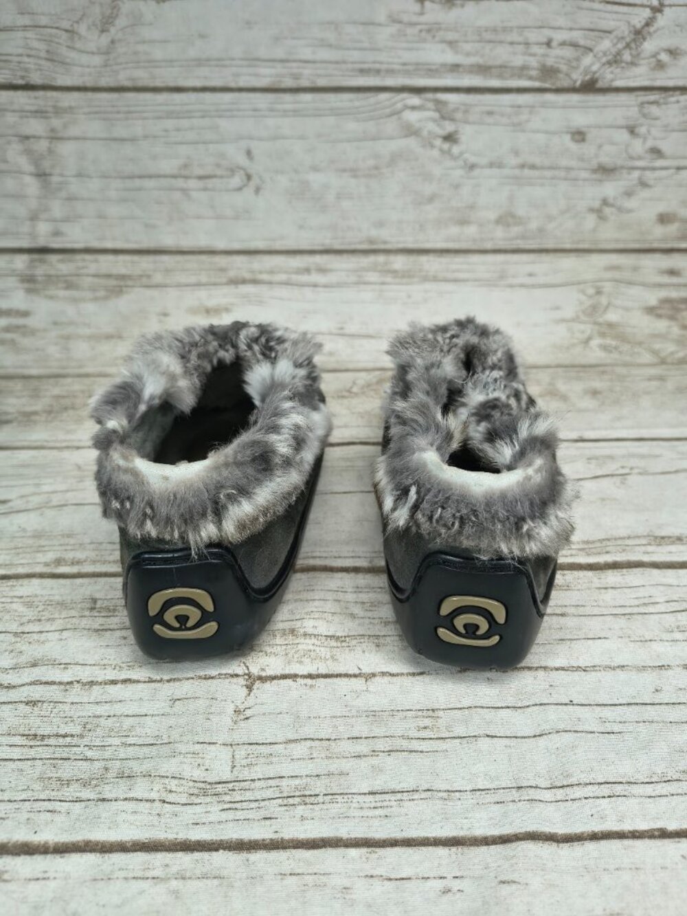 Manitobah Mukluks Short Grey Ankle Boots Women Size 8 - Picture 6 of 9